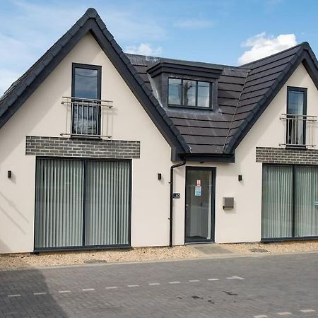 Rosey Lodge -1Bedroom Cousy Flat - Parking, Netflix, Wifi - Close To Blenheim Palace & Oxford - F5 キッドリントン エクステリア 写真