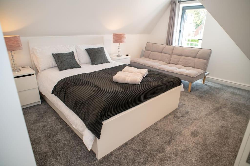 Rosey Lodge -1Bedroom Cousy Flat - Parking, Netflix, Wifi - Close To Blenheim Palace & Oxford - F5 キッドリントン エクステリア 写真
